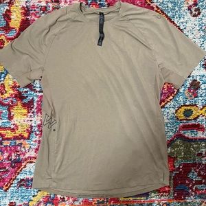 Never worn lululemon wilderness collection tshirt